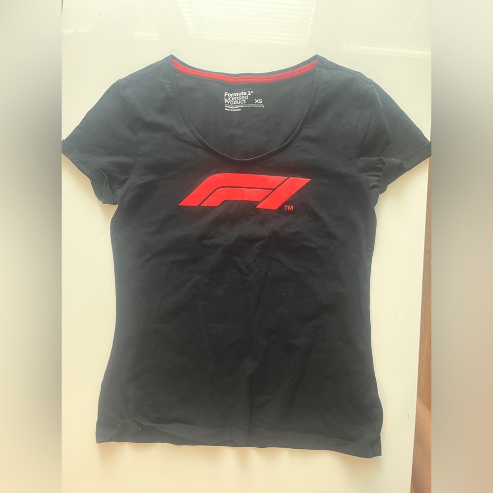 Official F1 black short sleeve shirt
